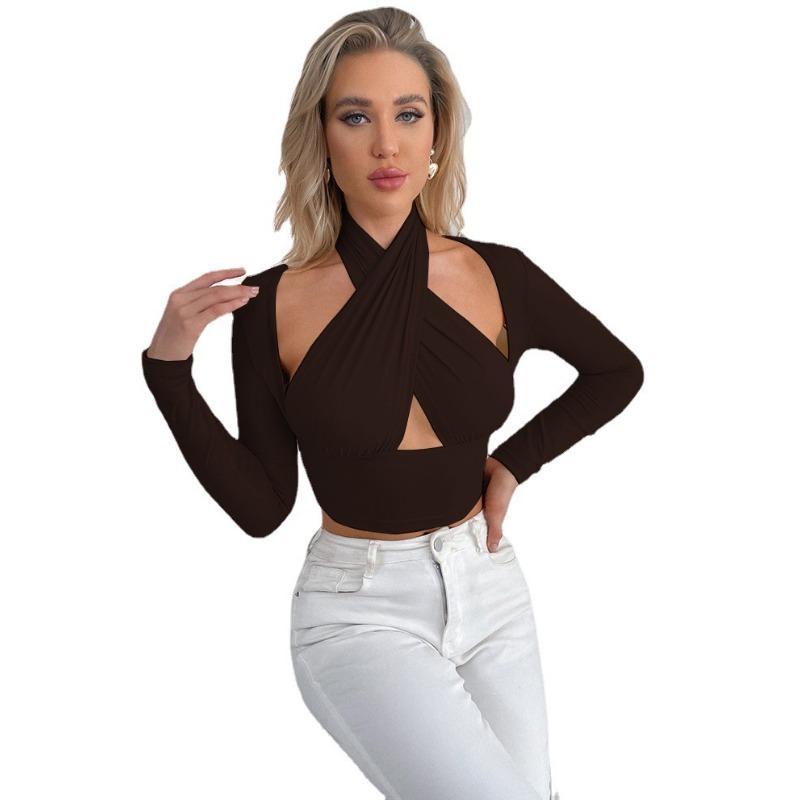 Damsexig T-shirt med korshals, utskuren nederdel och lång ärm