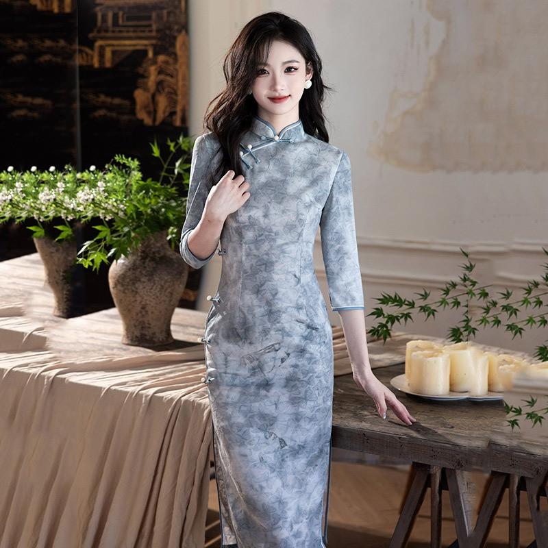 Elegant Blue Chinese-Inspired Modern Cheongsam Dress Women Slim Fit Vintage Style With Stand Collar Side Slit