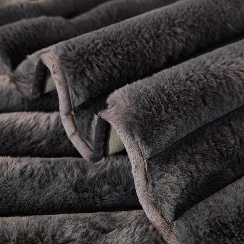 Thicken Plush Stripe Immitation Rabbit Fur Non-Slip Sofa Cover, for Winter Living Room Couch Seat Decor Slipcover Sofa Towel