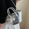 Korean Version Handbag Women's 2025 New Fashion Simple Bucket Bag Niche Design Versatile High-end Messenger Bag