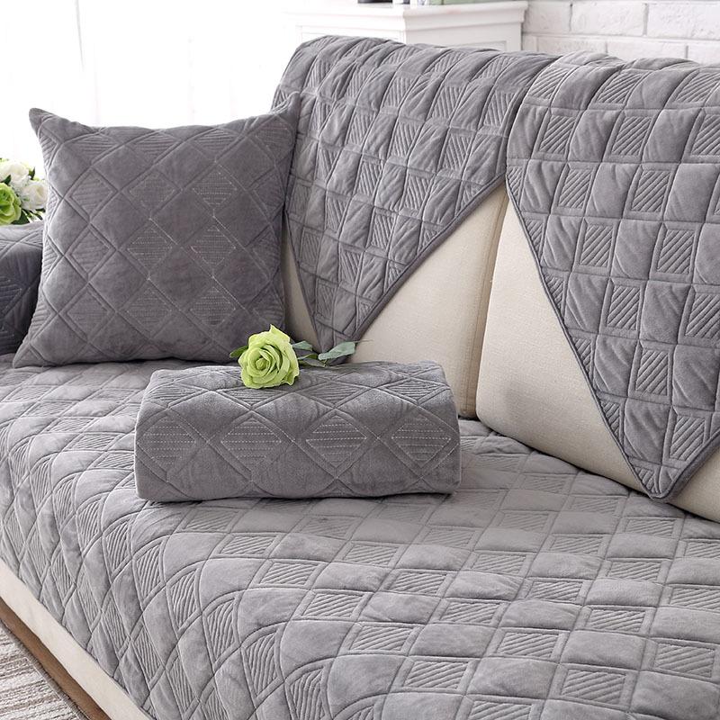 

Manufacturer Plush Sofa Cushion Quilting Process Non-Slip Seat Cushion Simple Modern New Autumn And Winter Cover Towel 70*70cm