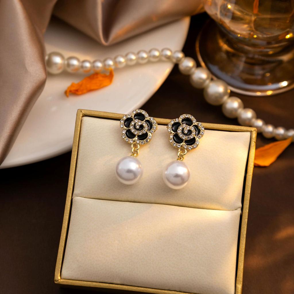 French Retro Exquisite Camellia Necklace Ring Set, Light Luxury Metal Design Pearl Earrings Set For Women