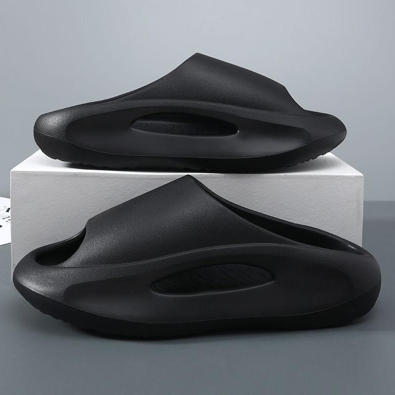 FashionMen slippers 2024 New Slides Summer Luxury Sandals men Outside fashion Casual Beach Breathable Shoes for men Home Slippers