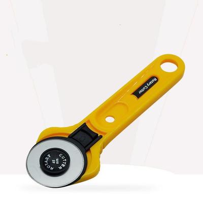 28mm Stoff-Rollschneider mit 45mm Klinge für Patchwork und Nähen