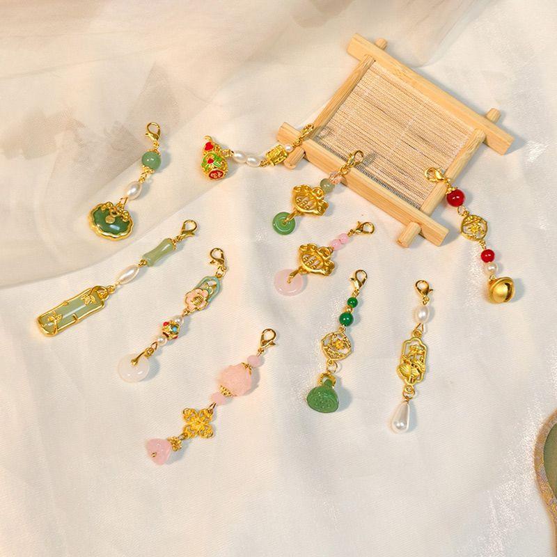 

Металлическая маленькая пряжка в китайском стиле в виде бамбукового колена, символ мира, китайский амулет Жуи Фу Лу, подвеска для ципао с запахом, маленький кулон, украшение для старинного костюма Shajin Pendant [Take a shot of 10-10]]