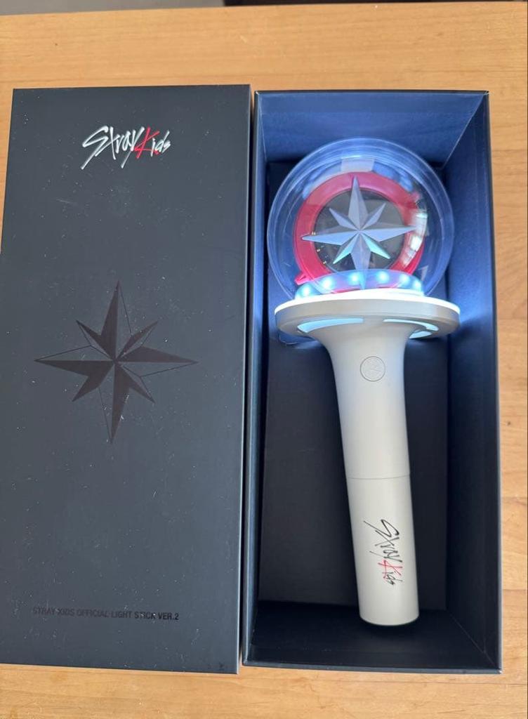 [USED] STRAY KIDS OFFICIAL LIGHT STICK VER.2
