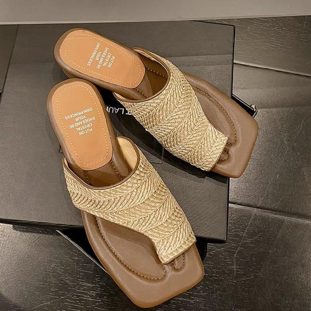 French retro vacation style woven toe cool slippers women's summer wear niche high heel thick heel set toe slippers