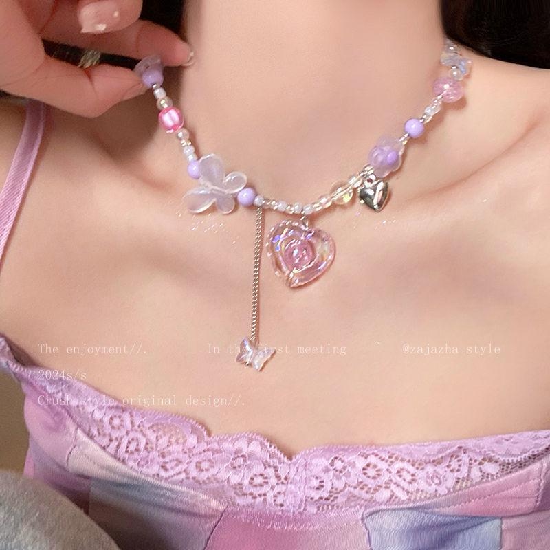 

Contrasting color love butterfly beaded necklace girls sweet cool babes temperament collarbone chain light luxury niche high-end accessories