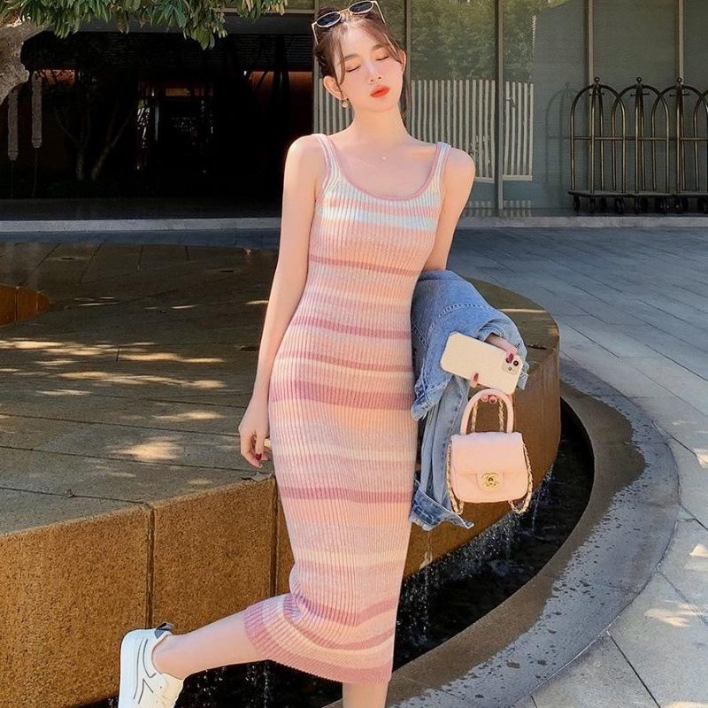 Women s Rainbow Stripe Sleeveless Knit Tank Dress - Slim Fit Summer Mid-Length One Size розовый