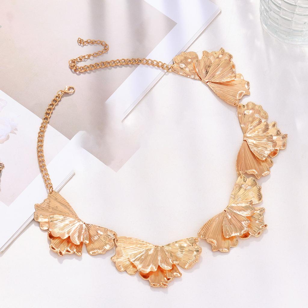 Irregularly Pleated Flower Stud Earrings, Ginkgo Biloba Leaf Petal Necklace Set, Jewelry, Exaggerated Temperament, High-end Earrings.