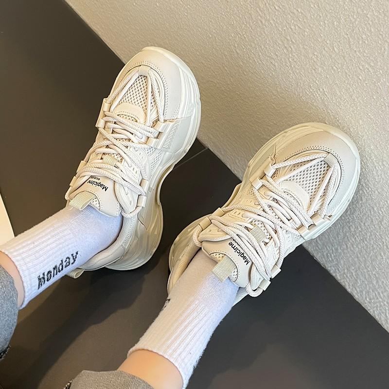 

Модные ретро универсальные кроссовки на толстой подошве с повседневным рисунком на платформе 2024 года, новые модные дышащие удобные нескользящие кроссовки для женщин 35