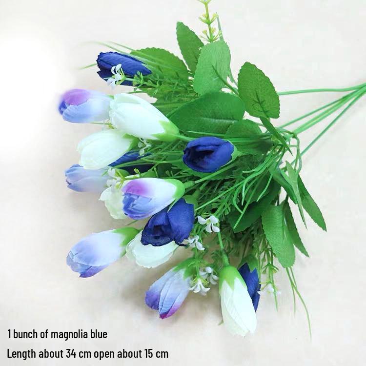 Silk Rose Flower Bouquet: Artificial Flowers for Dining, Bedroom, Living Room Decor and Creative Ornament Figurines.