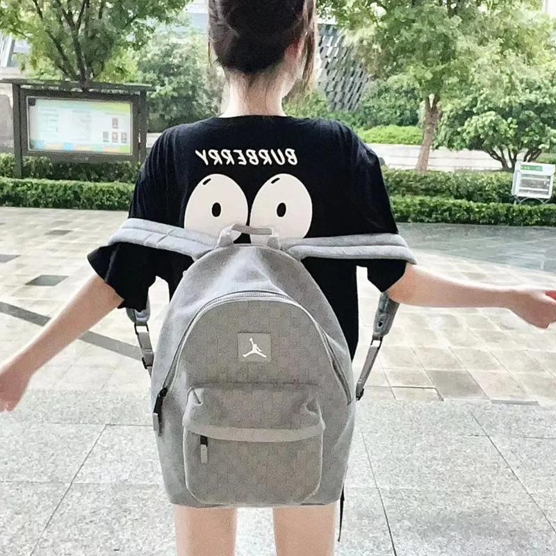 Nový polyesterový batoh Jordan Regular Unisex Šedý FJ6784-015