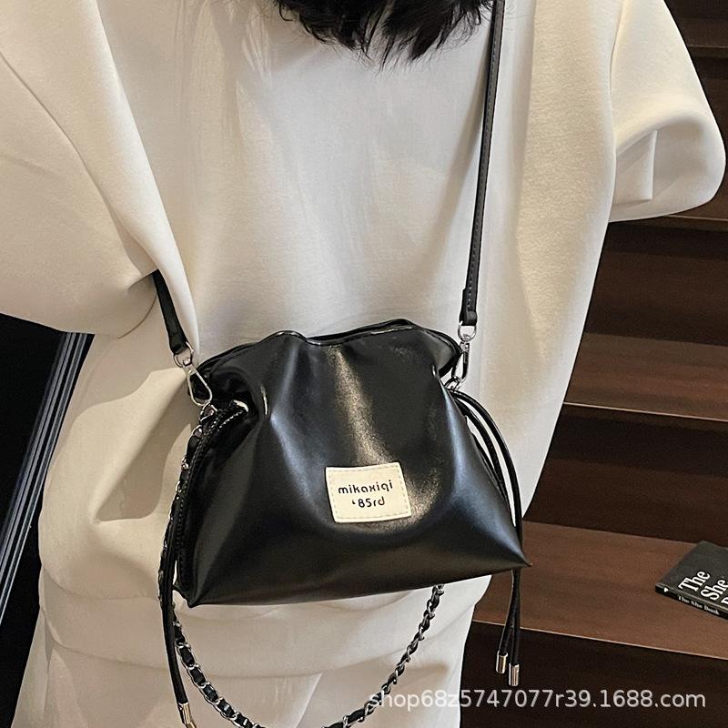 Textured handbag 2025 new high-end simple fashion portable messenger bag niche temperament trendy women's bag