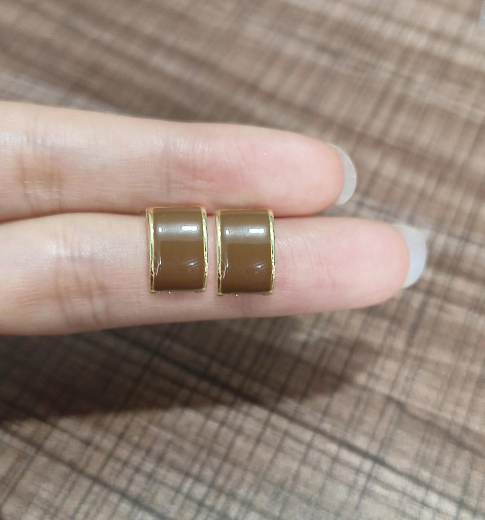 Autumn and winter Maillard color series~ temperament high-end stud earrings ins trendy retro earrings
