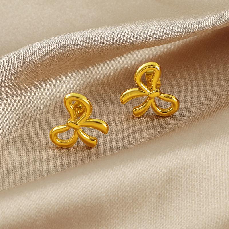 Exquisite Shiny Bow Necklace Fashionable Fresh Elegant Jewelry For Women Versatile Accessory Gift