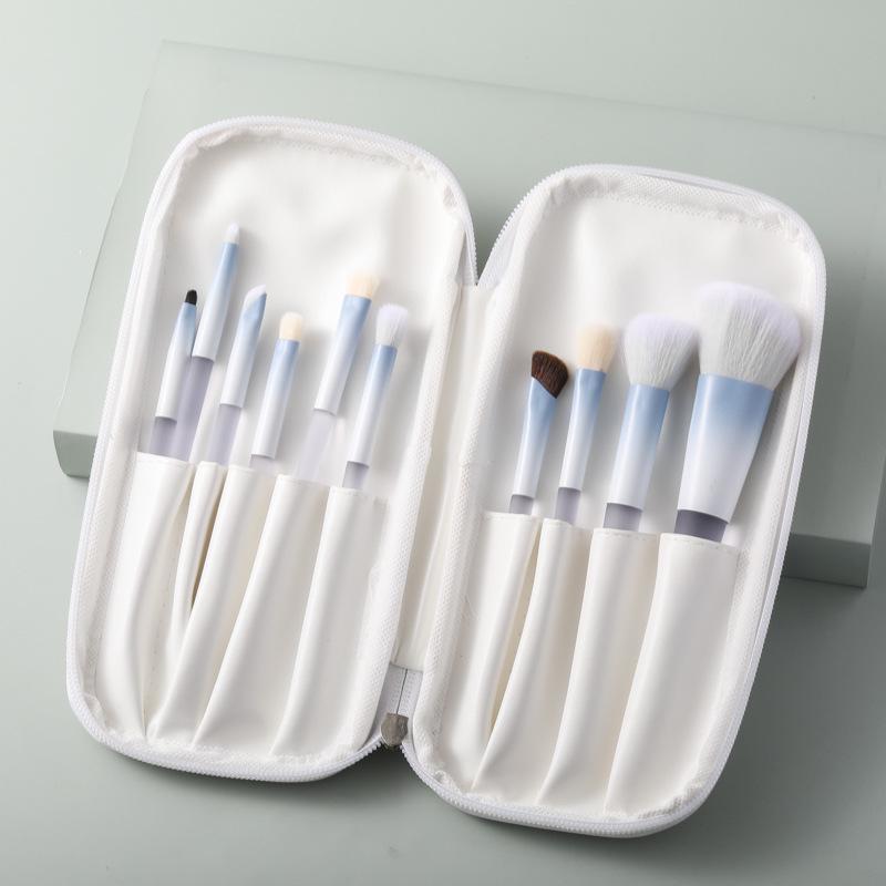 

Изысканный набор из 10 кистей для макияжа Чэнь Юаньюань: Включает кисти для румян, тени для носа и тени для век; Портативный и мягкий дизайн.