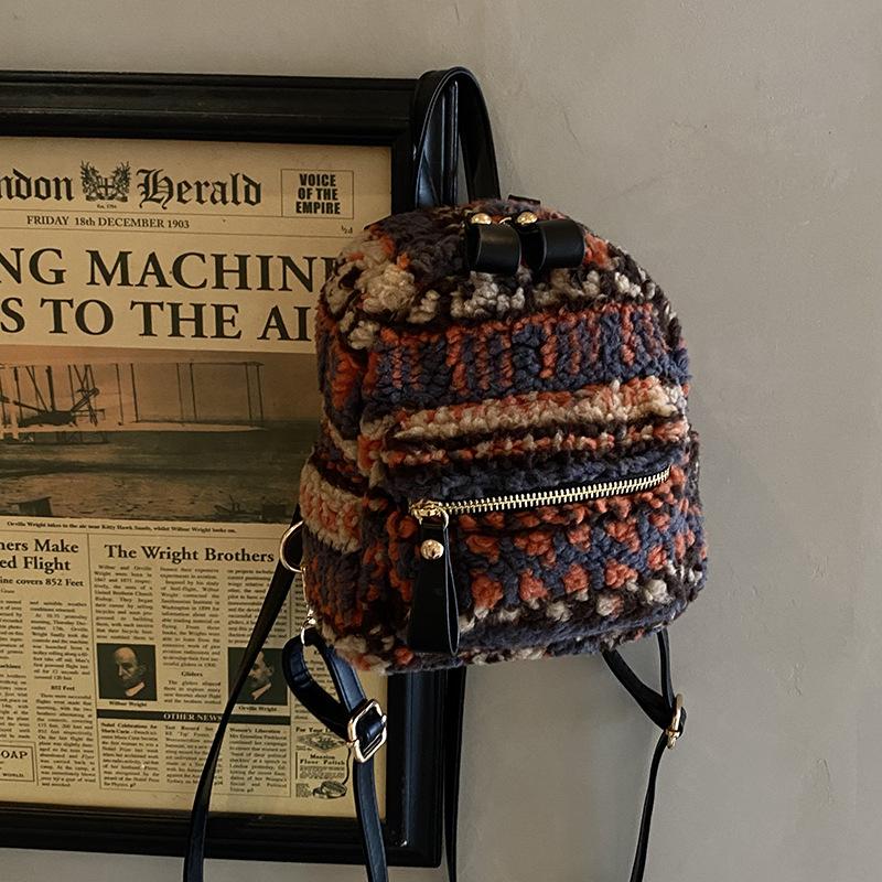 Super angesagter Nischen-Furry-Damenrucksack 2025 neuer vielseitiger Pendlerrucksack Mini-Furry-Schulrucksack