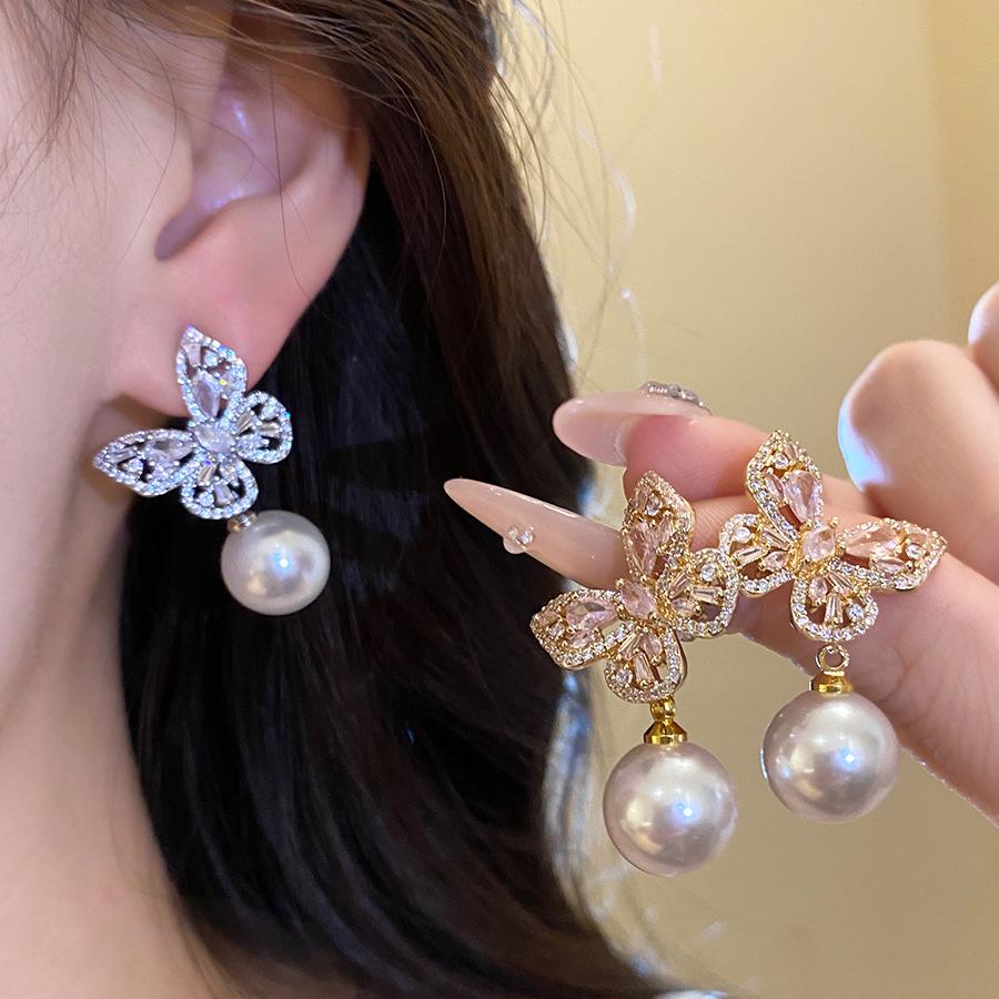 Butterfly Shimmer 18k Gold Zircon Pearl Jewelry Set for Women: Earring, Necklace, Bracelet.