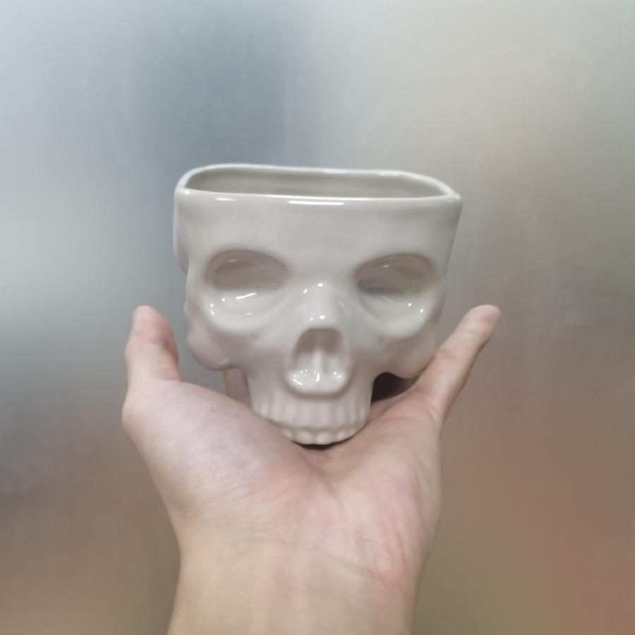 

300ml/500ml Halloween Skull Bowl Ceramic Candy Bowl Halloween Multifunctional Decorative Crafts Ornaments Tableware Fruit Bowl