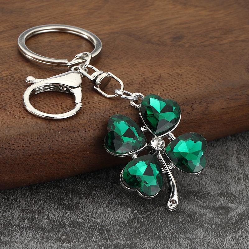 Luxury Rhinestone Four-Leaf Clover Keychain Green Leaf Fashion Keyring Bag Charm for Women Trendy Exquisite Gift