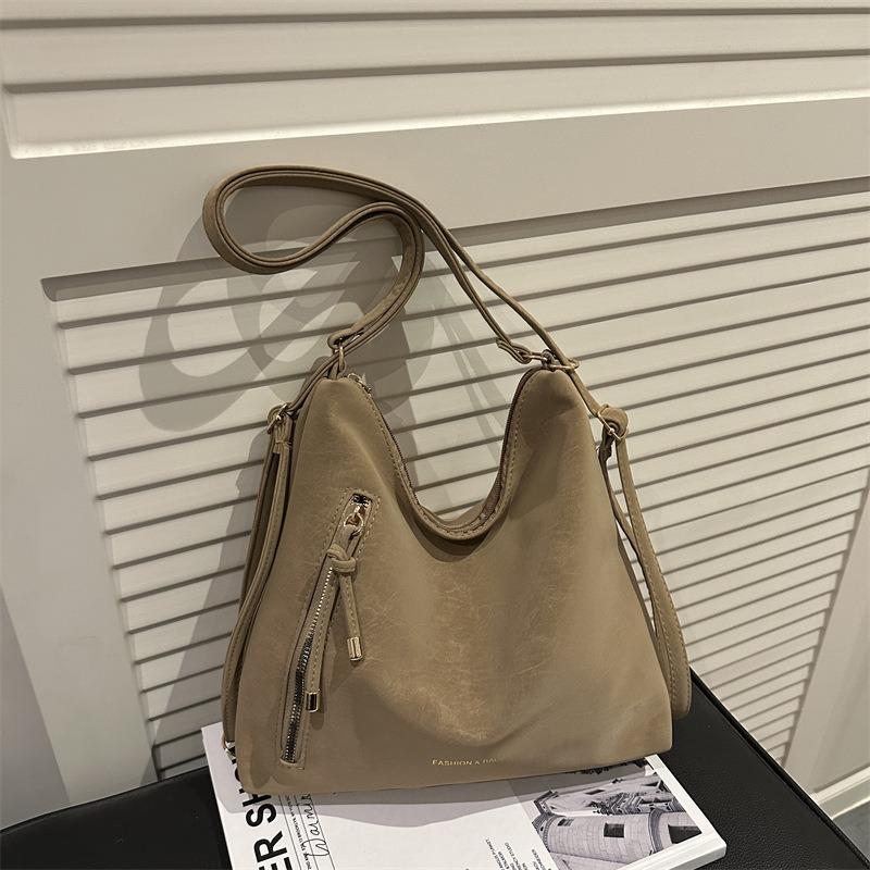 Shoulder backpack women's commuter underarm bag autumn popular big after class backpack tote bag