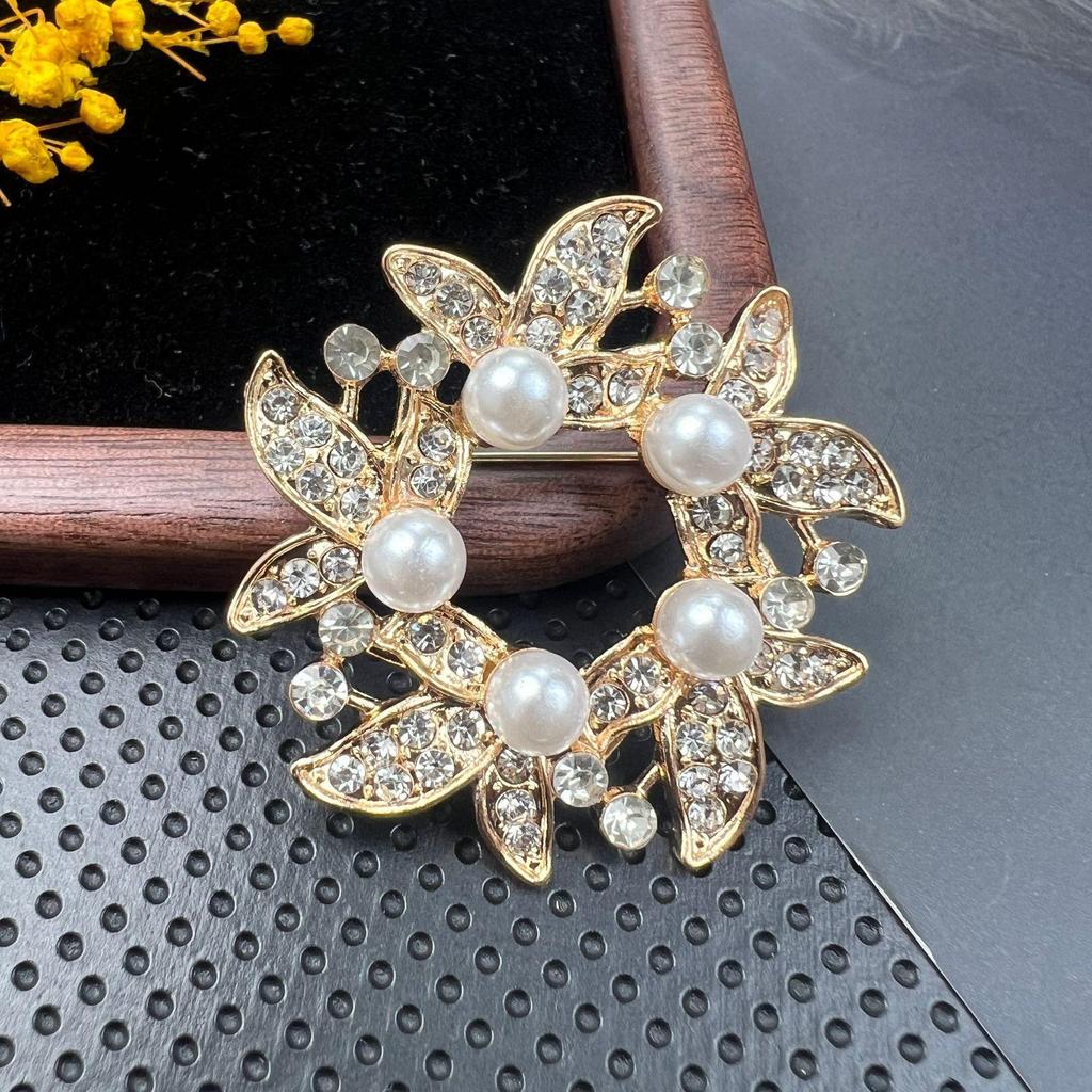 Broșă Retro Cristal Diamant cu Ac Anti-Expunere și Cataramă din Aliaj pentru Accesorii Vestimentare