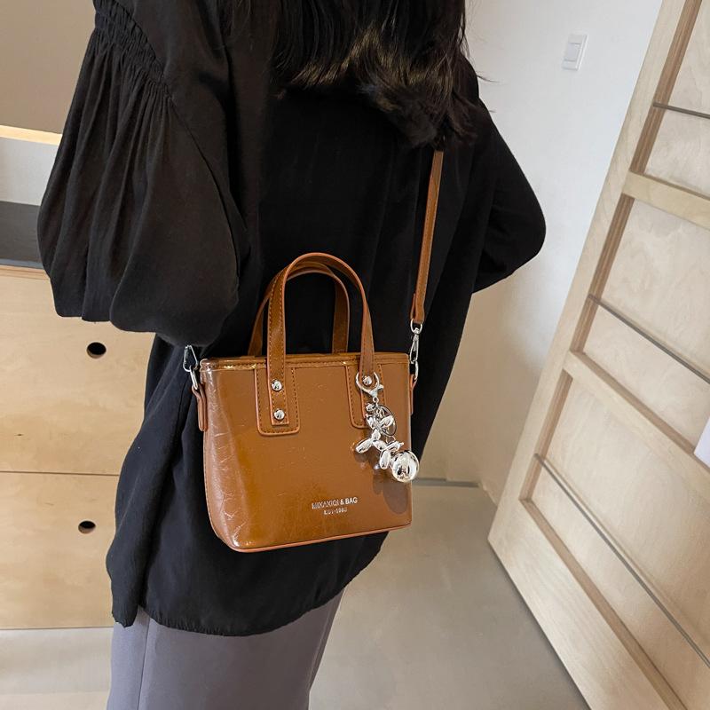 Bag Women's New Versatile Casual Shoulder Messenger Bag Fashion Handbag