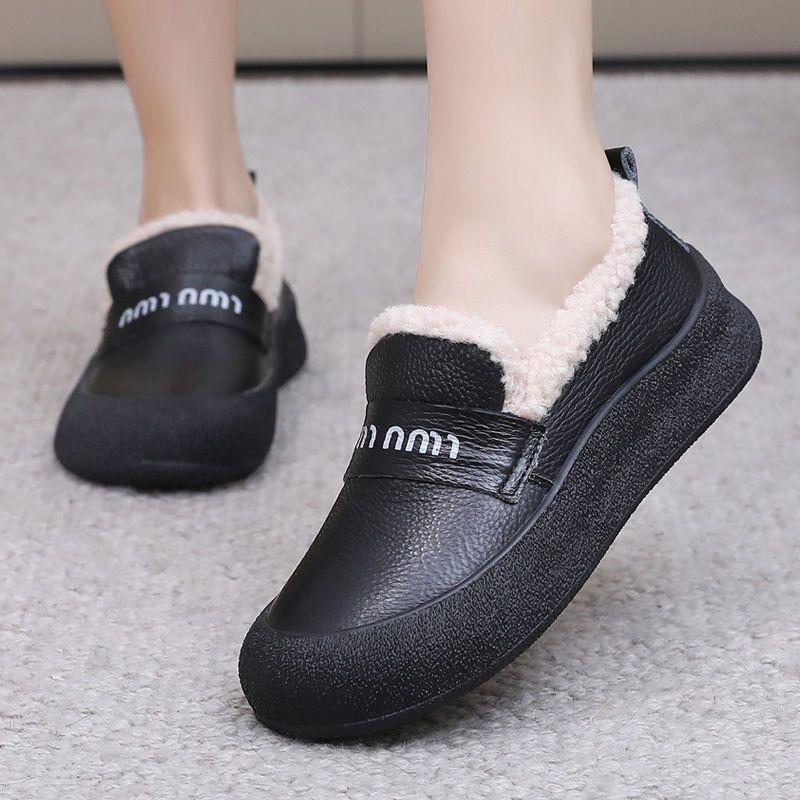 

Зимняя обувь женская из натуральной кожи, плоские меховые лоферы, нескользящие, теплые плюшевые туфли для мамы, толстая подошва, большой размер 41 37 чёрный
