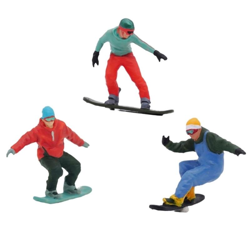 

1/64 Scale Miniature Skiing Snowboarding Figurines Hand Painted Miniature Skiers Figures Model Miniature Winter Scene 1