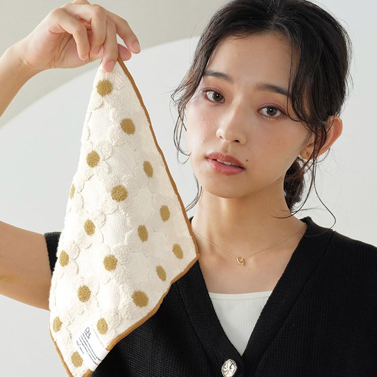Patterns Handkerchief Standard Lineup Flower Soft and Fluffy Cute Stylish Towel Fabric Absorbent Commuting School Gift Travel Hand Towel Small Gift
