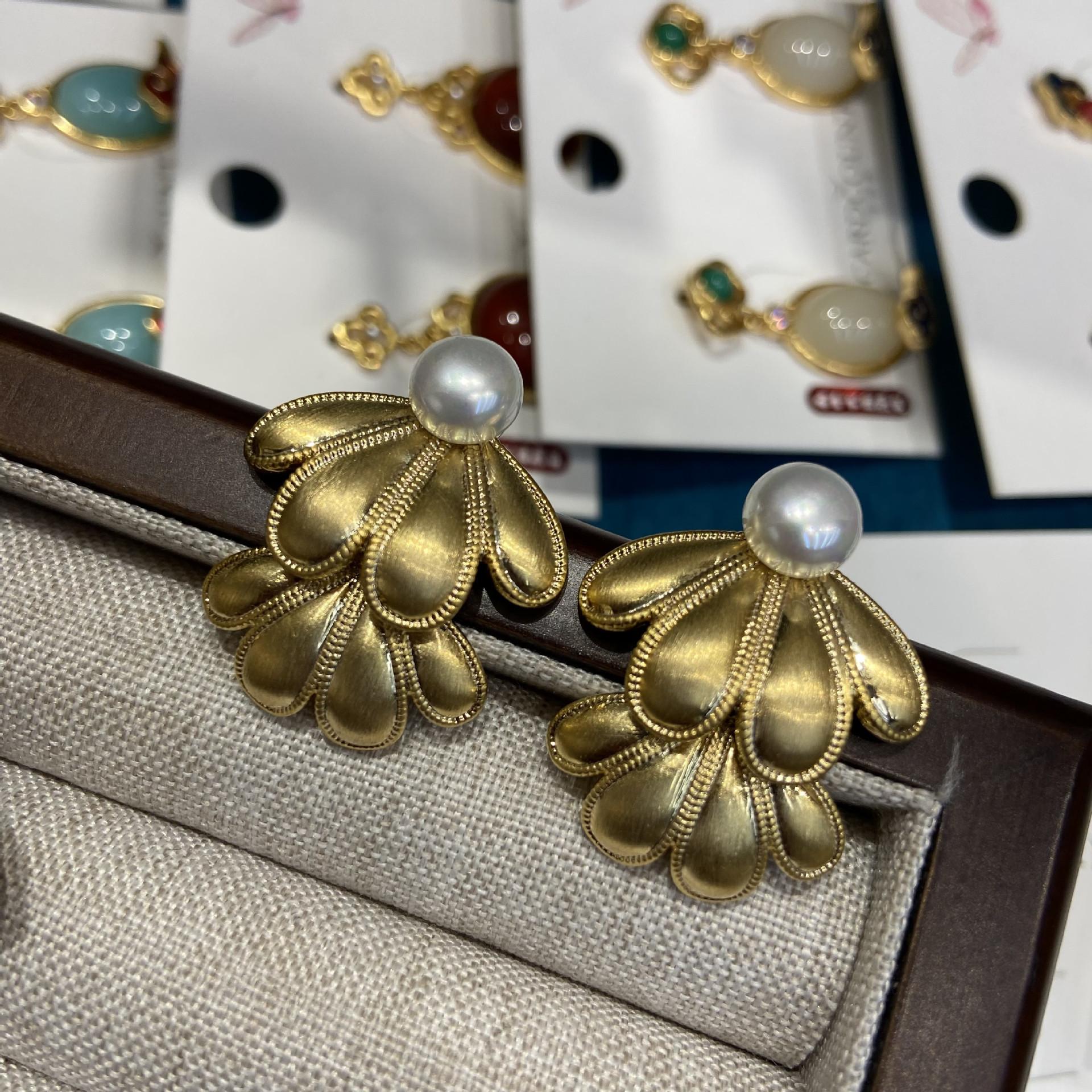 

Серьги-гвоздики с металлическим ветром и простыми цветами, серьги-гвоздики с двойными лепестками и жемчугом, покрытые медью, из настоящего золота