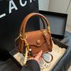Autumn portable small bag women's new trendy shoulder messenger bag high value fashionable retro small square bag