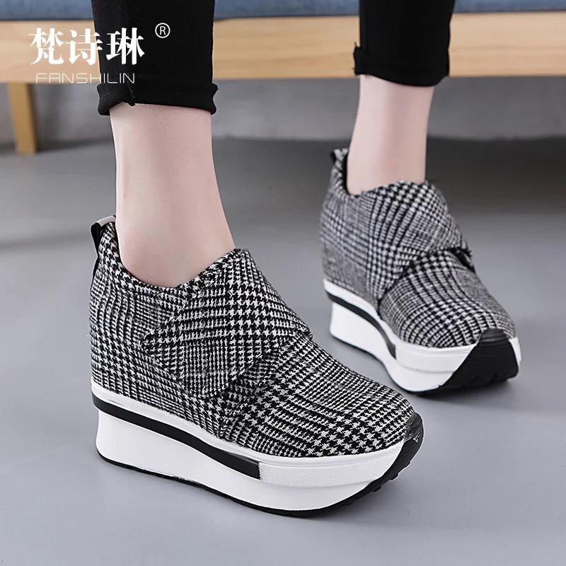 

Увеличенная женская обувь, кружевная корейская обувь на толстой подошве, студенческая обувь с маффиновым низом, повседневная цветная обувь 40 чёрный