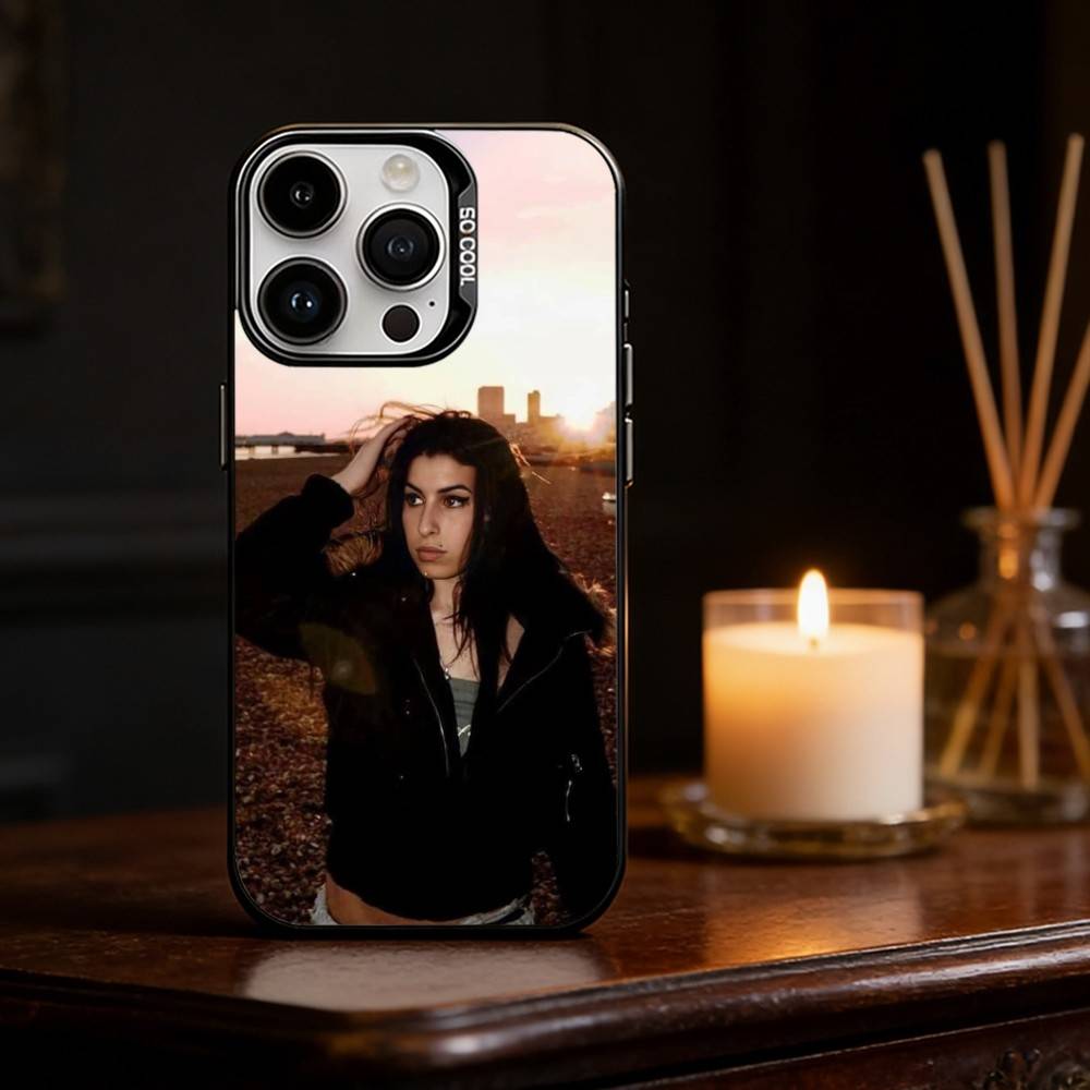 Amy W-Winehouse 80S Phone Case Color Silver Shell For IPhone 17 16 15 14 13 12 11 Pro Max Plus