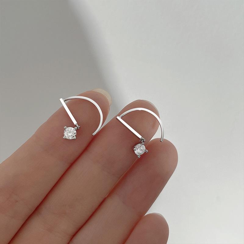 S925 Silber überzogene Ohrringe Ein Wort Zirkon Ohrringe Geometrische Linie Ohrringe Haken einfache Temperament Buchstabe D förmige Ohrringe
