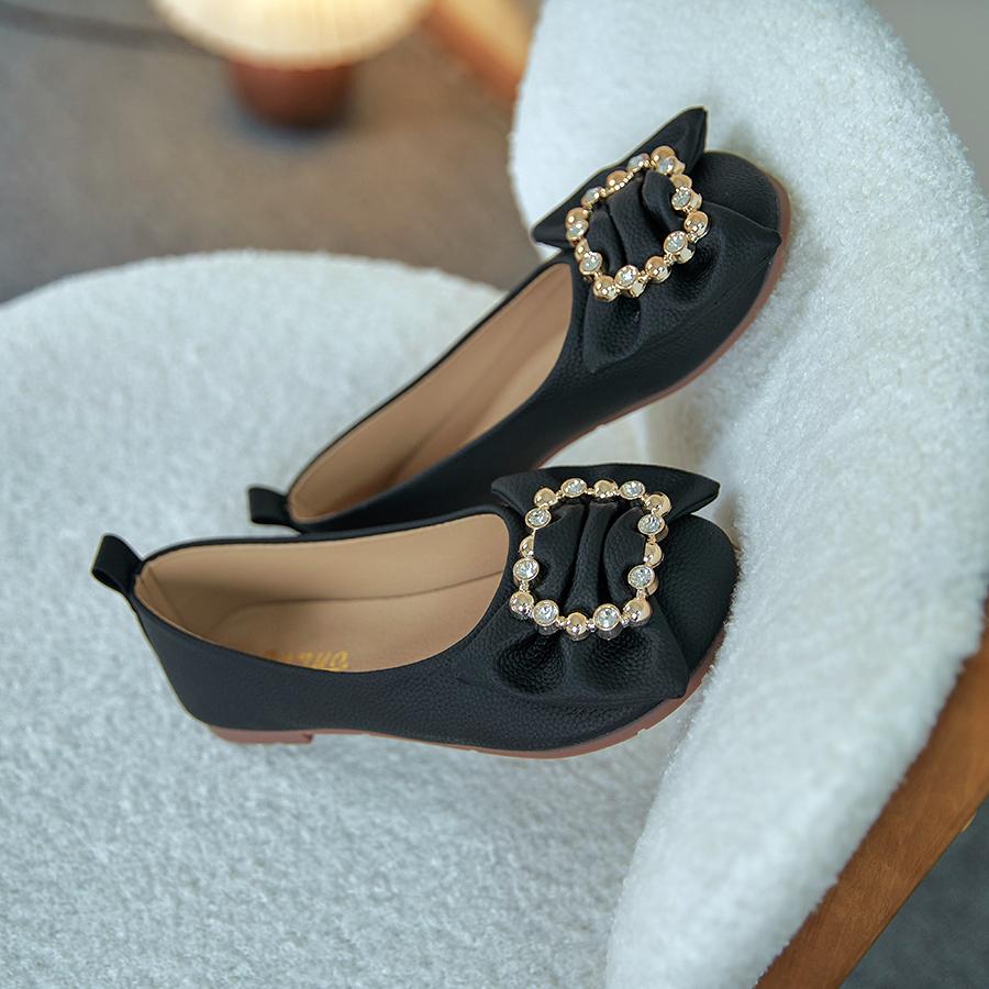 Spring and Autumn New Large Size Square Flat Shoes Fashion Big Casual Small Leather Shoes