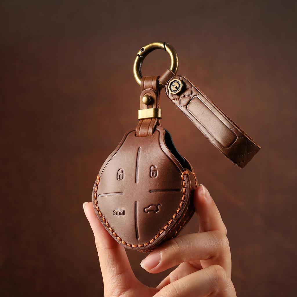 2024 Jetour Dasheng Leather Key Cover: Handmade, Premium, and Durable.