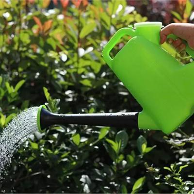 Bevattning & Dränering – Vattenkannor och sprutor