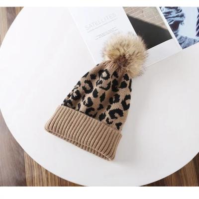 Authorized, Autumn and Winter Versatile Leopard Print Hairball Hat Fashionable Warm Crimped Knitted Hat