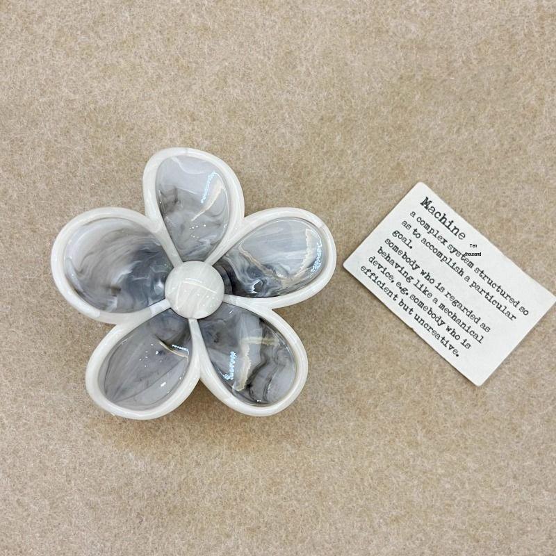 Women's Color Block Tie-Dye Jelly Flower Shark Hair Clip for Updo