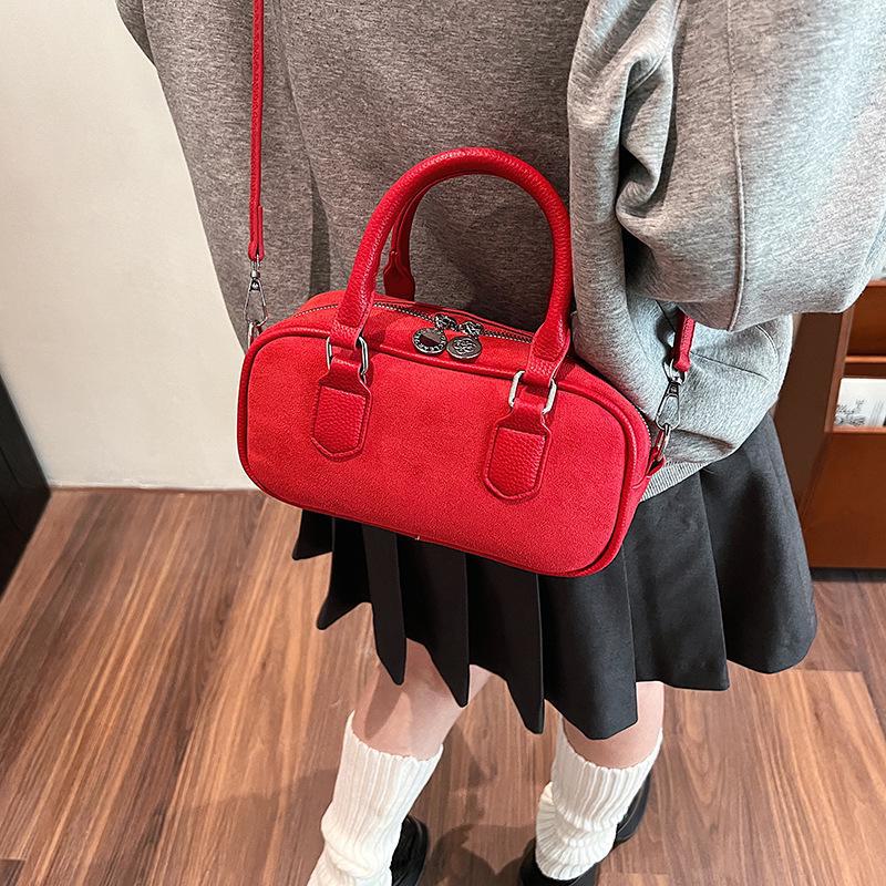 

Осень/Зима 2024 Матовая ретро-сумка для боулинга для женщин 23*8*12 красный