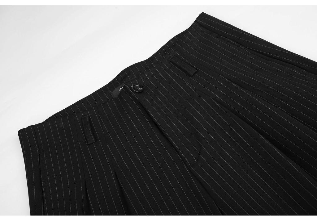 11KN Striped Wide-Leg Trousers for Men and Women - Loose, Versatile, Pleated, Casual Old Money Style