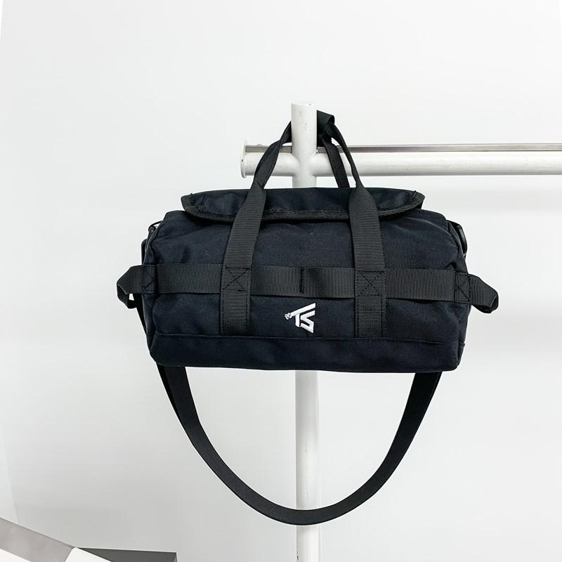 Мужская легкая сумка через плечо — фото 15