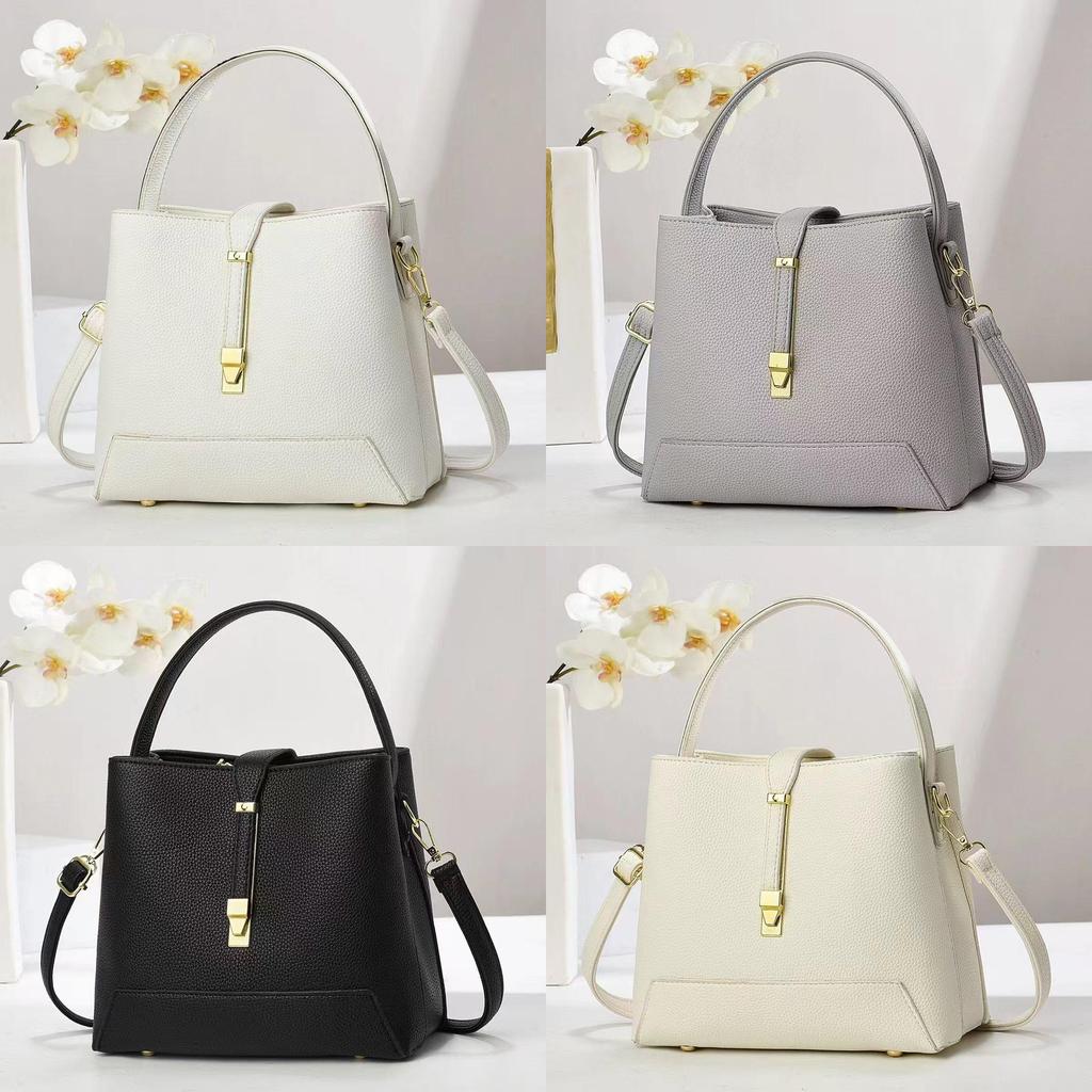 Fashion Womens Large Capacity Pu Handbag With Zipper Closure For Daily Use