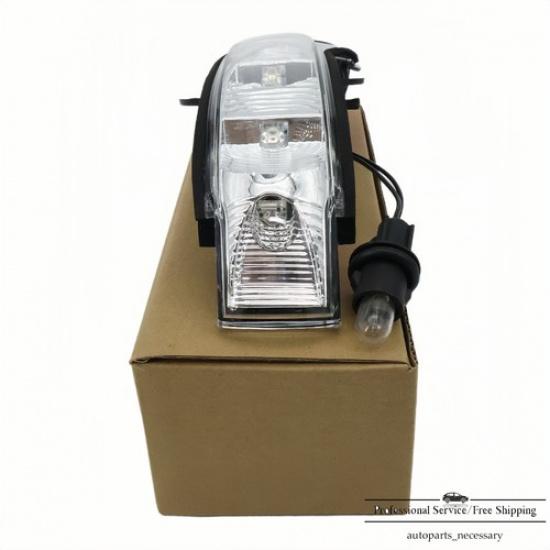 2038201421 Right Side Mirror Turn Signal Light For Mercedes W211 E320 E350 G500