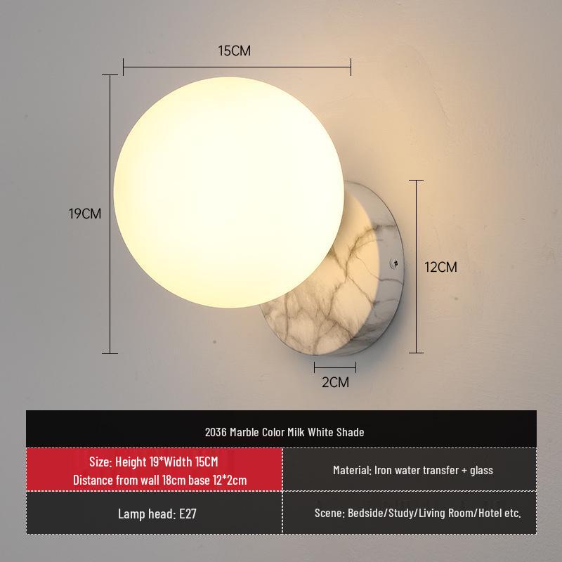 Moderne Wandleuchte aus Holz und Glas für Restaurants, Treppenhäuser oder Eingangsbereiche von Wohnzimmern