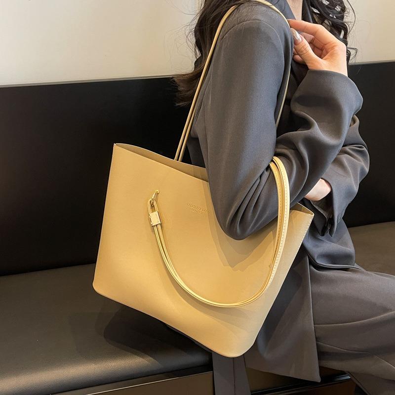 New Large-capacity Shoulder Bag, Simple and Versatile Commuter Bag, Tote Bag, Fashion Trend, Bridal Bag, Underarm Bag, Women's Bag