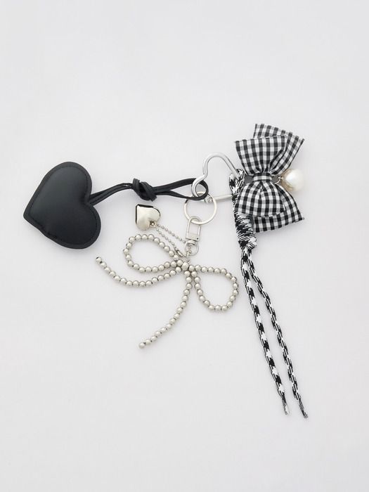 

RMRN MULTI CHARM KEYRING BLACK_FREE