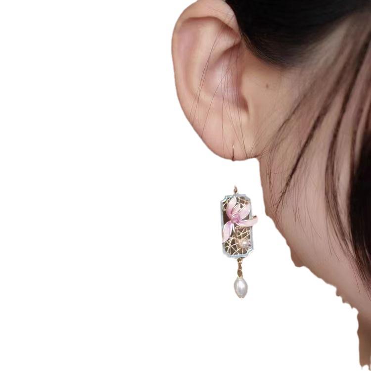 Orchid Earrings: Pink & Blue Song Dynasty-Inspired Cheongsam, Classical High-End Style.